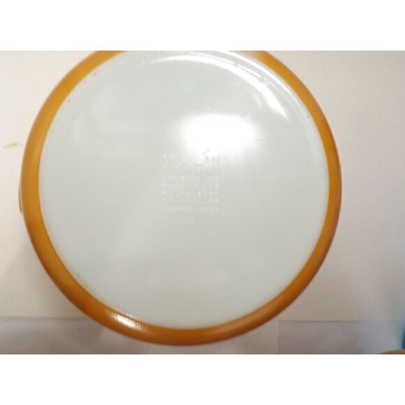 Pyrex Butterfly Gold Round Cinderella Casserole Bowl 475-B 2.5 Qt. Vintage 1979 - Picture 7 of 9